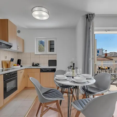 Apartman Near The Luxury Matteo